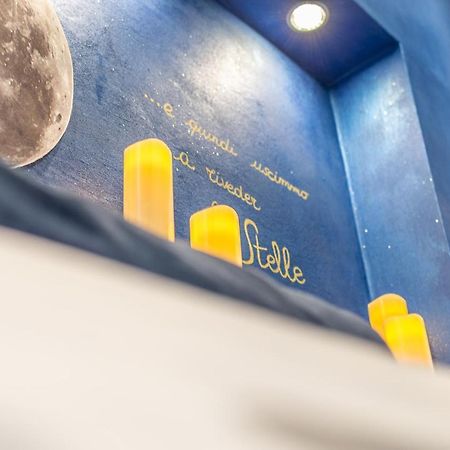 E Quindi Uscimmo A Riveder Le Stelle Apartamento Florença Exterior foto