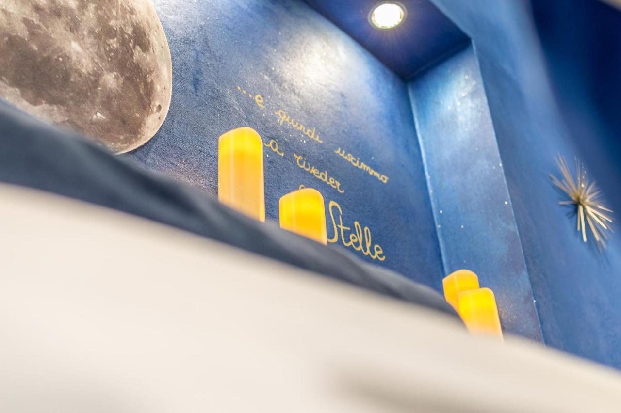 E Quindi Uscimmo A Riveder Le Stelle Apartamento Florença Exterior foto