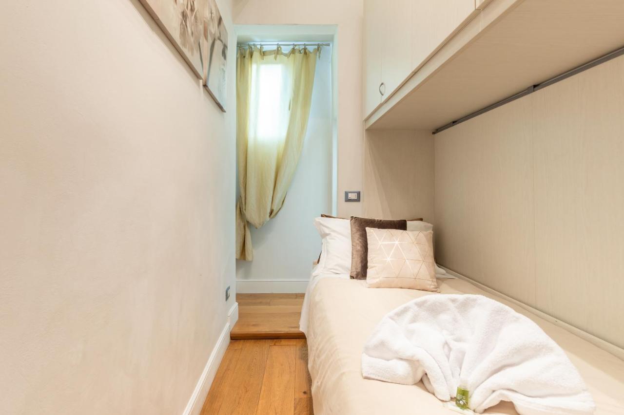 E Quindi Uscimmo A Riveder Le Stelle Apartamento Florença Exterior foto